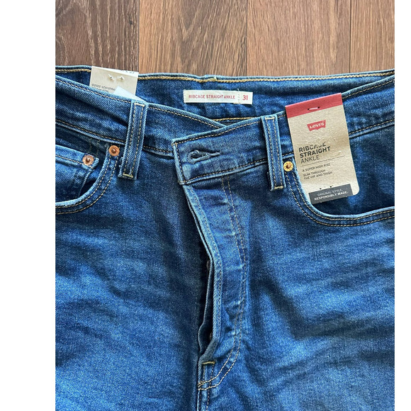 NEW Levi's  Premium RIBCAGE STRAIGHT ANKLE JEANS Sz 31 x 27 - Picture 4 of 10